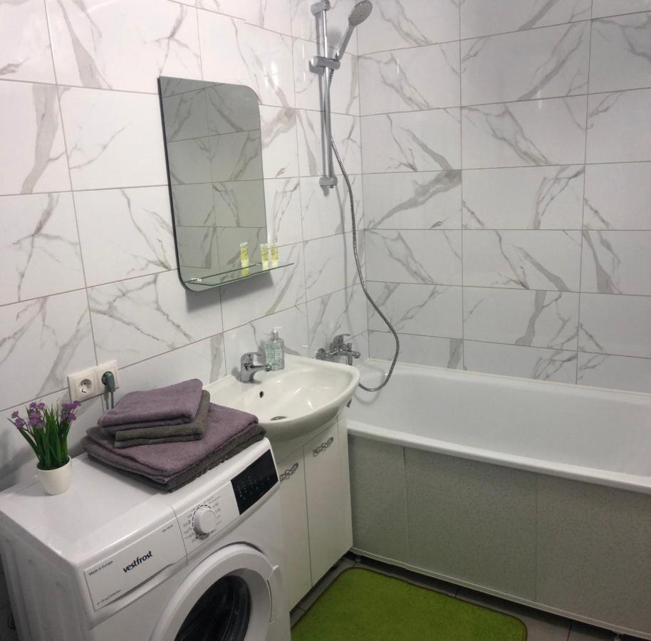 Stylish And Comfortable Apartment In The Center แชร์กาซี ภายนอก รูปภาพ